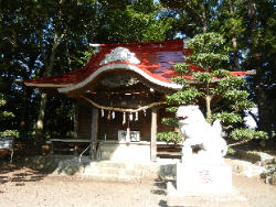 写真：諏訪神社拝殿