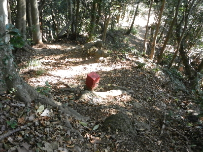 写真：界二号 界標・周辺